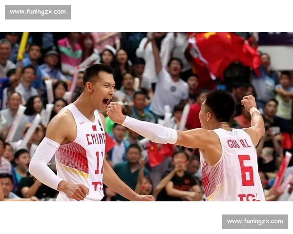 篮球赛场激情瞬间与精彩进球点燃观众热情的魅力分析 - 副本 (3)